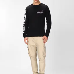 Bewakoof Men Graphic Printed Round Neck Cotton T-shirt image 2