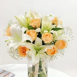 Elegant Peach Rose Vase Arrangement image 4