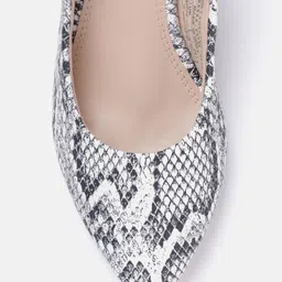 Allen Solly Women Pointed Toe Snakeskin Printed Pumps image 5