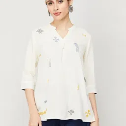 Color Me by Melange Off White Printed Top-image-9