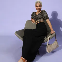 STREET 9 Black Sweetheart Neck Georgette Regular Crop Top image 2