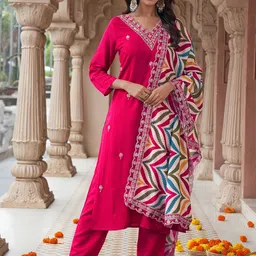 Navlik Floral Embroidered V-Neck Straight Kurta With Trousers & Dupatta-image-45