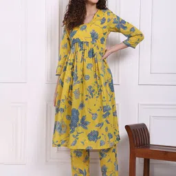 W Printed Pure Cotton Tunic With Trousers image 3
