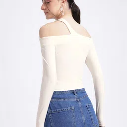 glitchez Sleek Side One-Shoulder Crop Top image 4