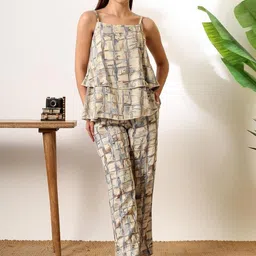 YOUR FASHION STORY Abstract Printed Top With Trousers-picture-31