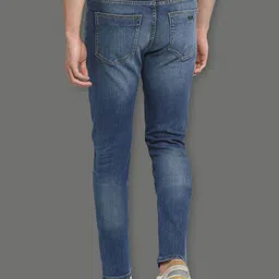 Red Tape Men Skinny Fit Light Fade Stretchable Jeans image 3