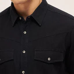 THE BEAR HOUSE Men Spread Collar Solid Cotton Casual Shirt image 4