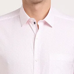 Turtle Men Standard Slim Fit Spread Collar Micro Ditsy Printed Cotton Formal Shirt image 2