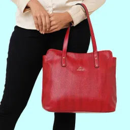 Lavie Ferring Red Textured Medium Shoulder Bag-image-5
