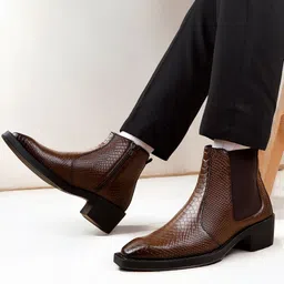 Bxxy Men Textured 2-Inch Heel Height Increasing Chelsea Boots-picture-15