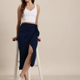 HERE&NOW Textured Fitted Crop Top image 5