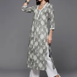 fusion by glitchez Women Ethnic Motifs Printed Kurta image 3
