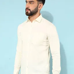 Crimsoune Club Men Classic Slim Fit Opaque Casual Shirt image 4