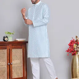 Jompers Floral Printed Mandarin Collar Silk Cotton Straight Kurta with Pyjamas image 5