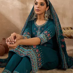 Indo Era Women Ethnic Motifs Printed Regular Pure Cotton Kurta with Trousers & Dupatta image 3