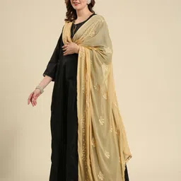 Dupatta Bazaar Floral Embroidered Chiffon Dupatta With Thread Work-picture-36