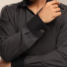 COSA NOSTRAA Alphabet Cufflink image 5