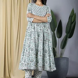 KALINI Women Floral Printed Layered Pure Cotton Kurta with Trousers-image-5