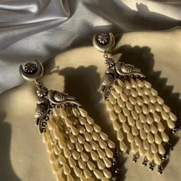 Retrend Jewels Jalkan Animal Shaped Drop Earrings-picture-29