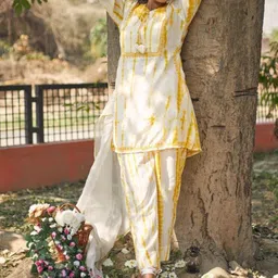 Undyed Embroidered Round-Neck Tunic With Trousers-image-2