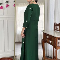 SZN Floral Embroidered Round Neck Thread Work Kurta With Palazzos & Dupatta image 5