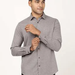 Indian Terrain Men Geometric Printed Spread Collar Regular Fit Cotton Casual Shirt-picture-22