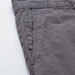 Mast & Harbour Men Grey Pure Cotton Solid Regular Fit Shorts image 3