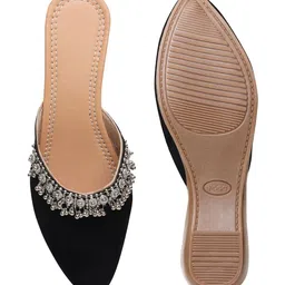 KALINI Women Mojaris Flats image 2