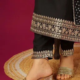 JDS LIFESTYLE Women Ethnic Motifs Yoke Design Regular Kurta with Trousers & Dupatta image 2