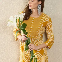 Indo Era Women Printed Regular Mirror Work Pure Cotton Kurta with Trousers image 5