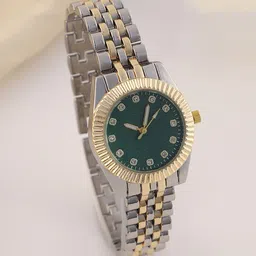 HAUTE SAUCE by Campus Sutra Women Embellished Dial & Stainless Steel Bracelet Style Straps Analogue Watch-picture-23