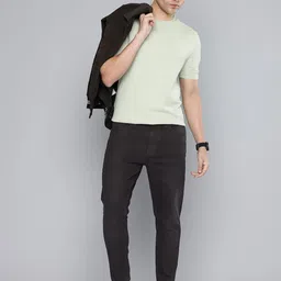 Flying Machine Men Mankle Relaxed Tapered Fit Mid-Rise Light Fade Stretchable Jeans image 3