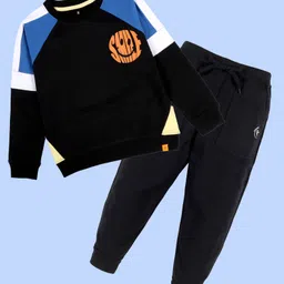 Kiddopanti Fleece Knit Full Raglan Sleeves Cut & Sew Smiley Printed Light Winter Sweatshirt Joggers Set - Black & Black-picture-18