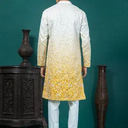 EKYAA Men Printed Thread Work Kurta image 5