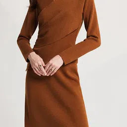 JC Collection Women Solid V-Neck Sheath Dress image 2