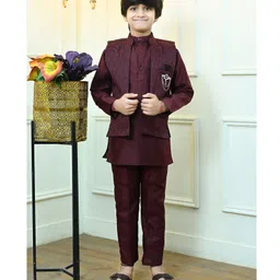 BT DEZINES Cotton Silk Woven Full Sleeves Solid Kurta Pant With Geometric Embroidered Jacket Set - Wine-picture-27