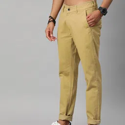 Roadster Men Mustard Yellow Solid Chinos Trousers image 5