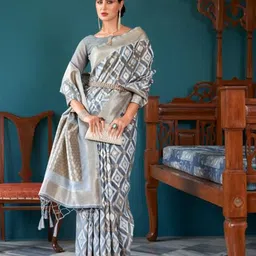 VASTRA-THE FACTORY STORE Woven Design Zari Saree image 2