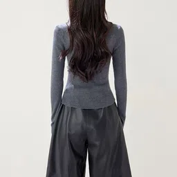 JC Collection Women Ribbed Pullover with Applique Detail image 2