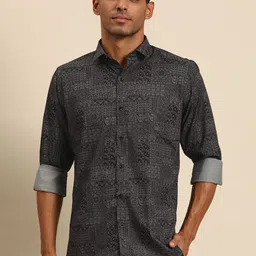 MANQ Men Smart Opaque Printed Casual Shirt-picture-18
