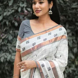 CANIZZARO Checked Zari Silk Blend Banarasi Saree-picture-41