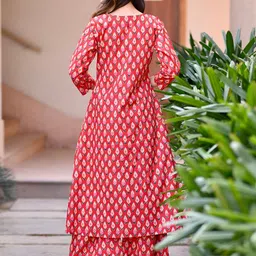 DIMPLE DESIGN STUDIO Floral Printed V-Neck Three-Quarter Sleeves Pure Cotton Co-ords Set image 3