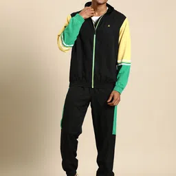 United Colors of Benetton Men Solid Tracksuit-picture-42