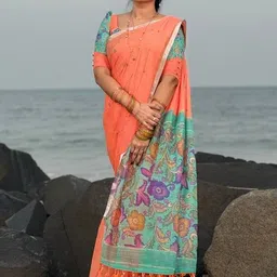 HERE&NOW Floral Printed Pure Linen Saree With Unstitched Blouse Piece image 2