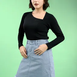 PURVAJA Women Fitted Regular Sleeves V-Neck Solid Top image 5