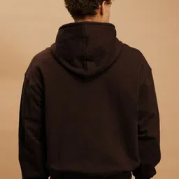 Genzy Men Hooded Pockets Boxy T-shirt image 3