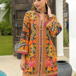 AUTUMN LANE Pavitra Ebony Printed Top With Trousers Co-Ords image 3