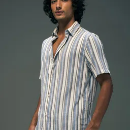 Flying Machine Men Classic Opaque Striped Casual Shirt image 3