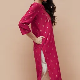 Melange by Lifestyle Geometric Embroidered Notch Neck Thread Work Straight Kurta image 4