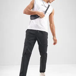 HIGHLANDER Men Solid Mid-Rise Slim Fit Regular Trousers image 4